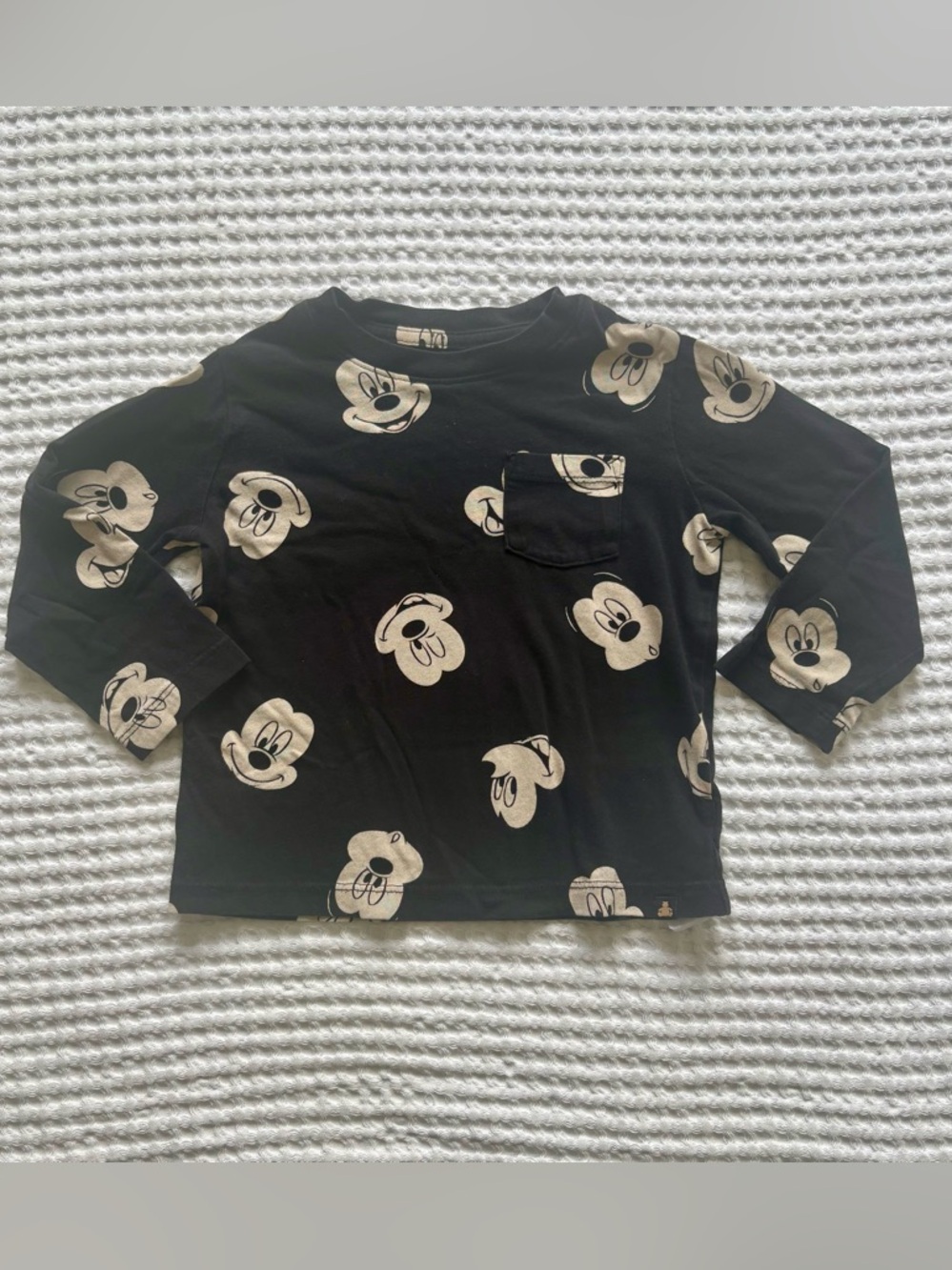 babyGAP x Disney Mickey Mouse Print Long Sleeve Tee Pocket Organic Cotton 2T